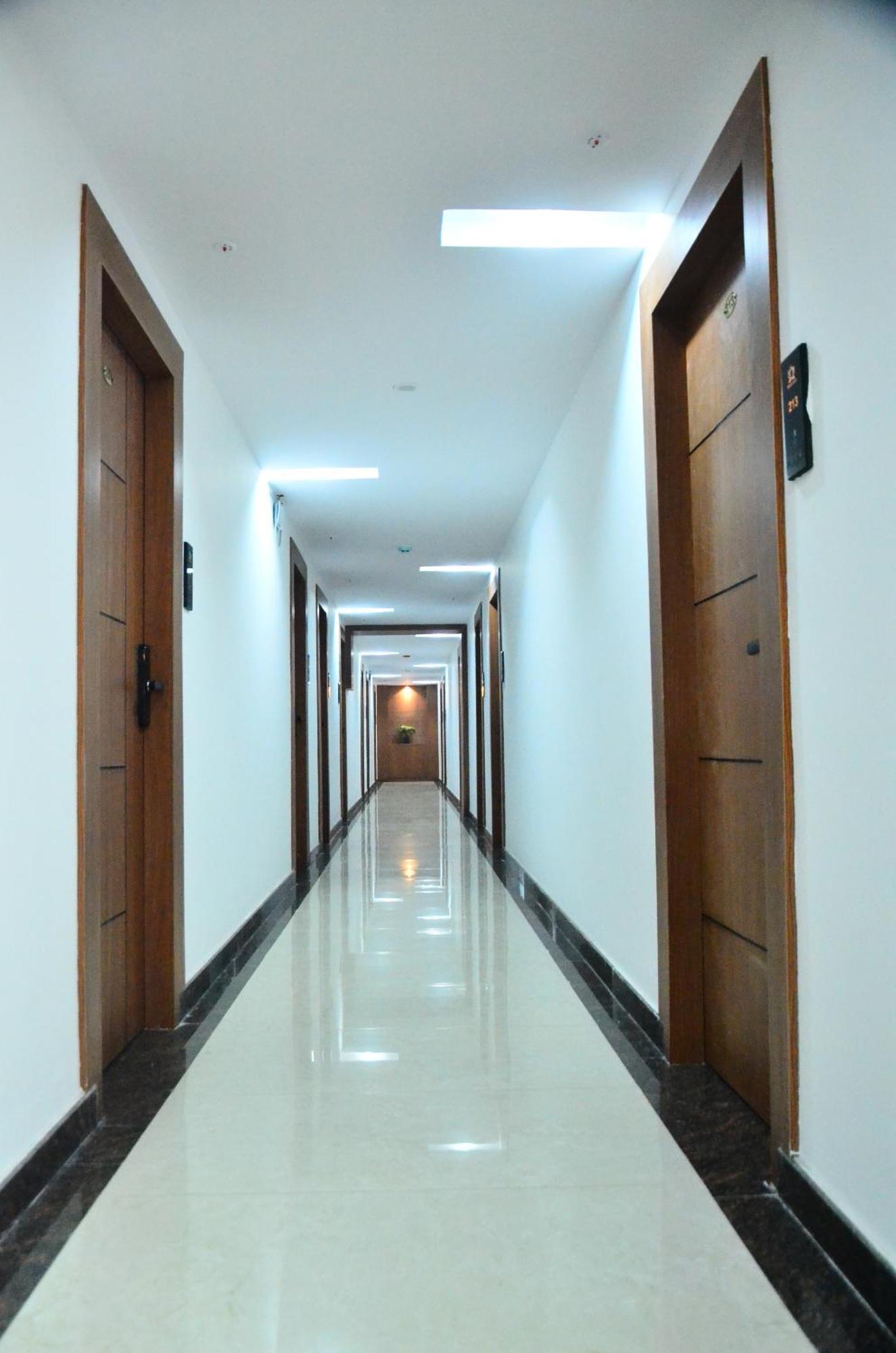 Hotel Eyrie Nest Bangalore Exterior foto