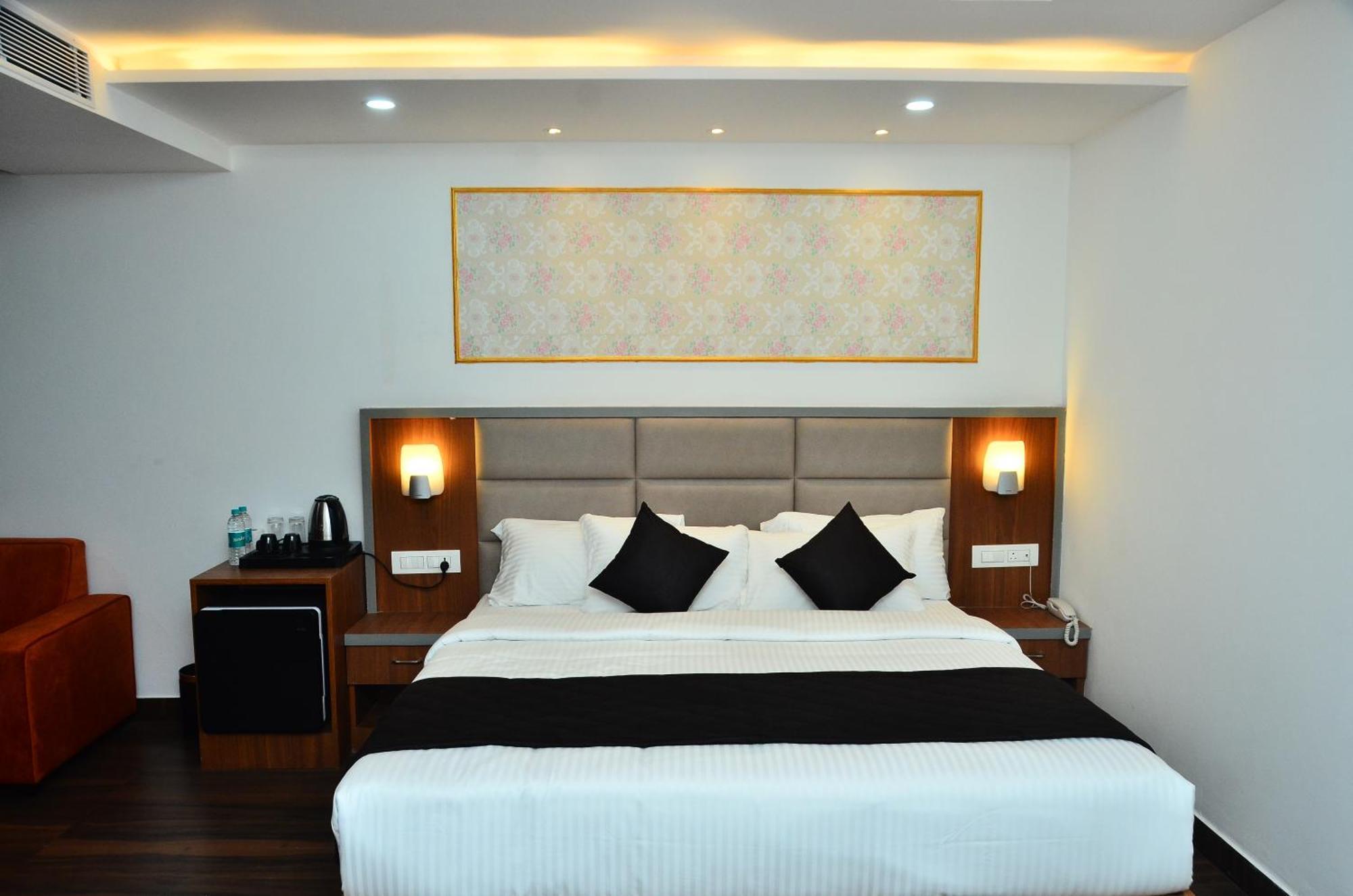 Hotel Eyrie Nest Bangalore Exterior foto